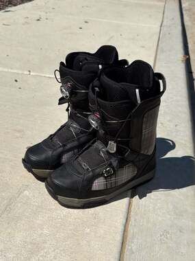 DC Scout Women's Boa Snowboard Boots Size 9 Black Plaid